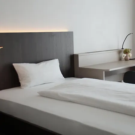 费伊尔勒酒店 3*