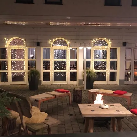 费伊尔勒酒店 3* 森登