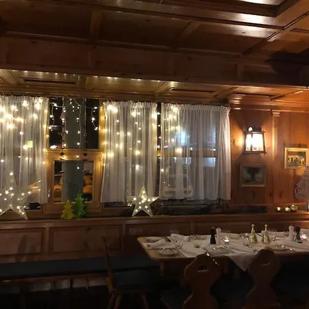 Feyrer Hotel 3*